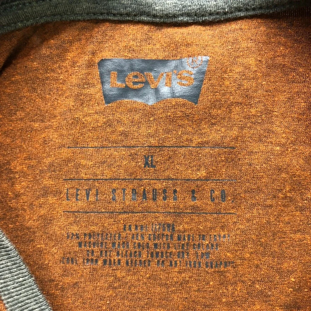 LEVIS BUILT STRONG EST 1873 Raglan Long Sleeve T Shirt Mens XL Orange‎ Gray